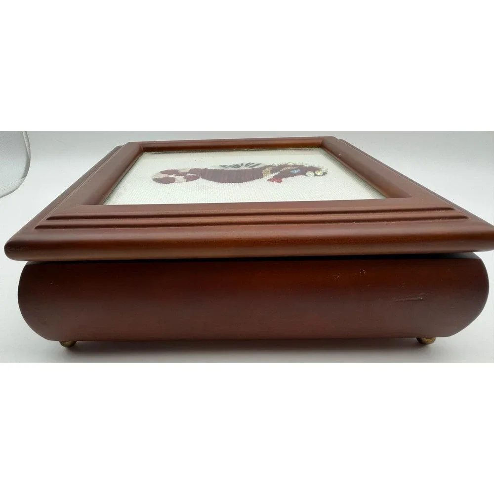 Vintage Wood Jewelry‎ Keepsake Box Seahorse Needlepoint Sequins Nautical Decor